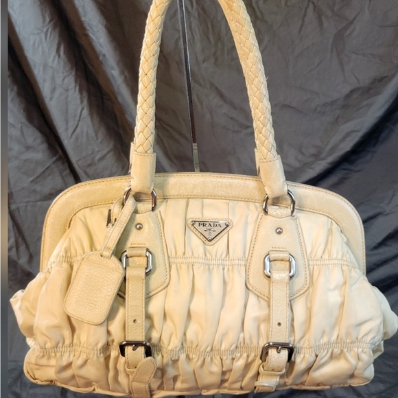 Authentic Prada Nappa Gaufre tote. Creamy white leather. Excellent condition. - Picture 1 of 11